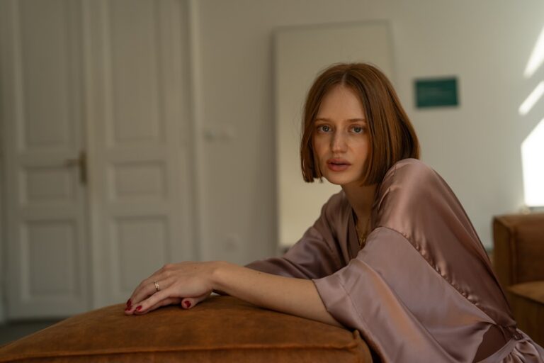 Find Your Personal Style with Our Fashion Guides on StyleRefuge